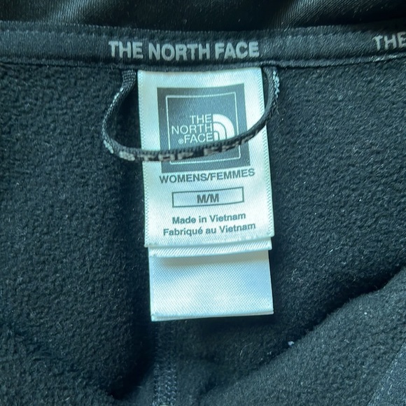 The North Face black shell lightweight jacket! - Picture 11 of 11